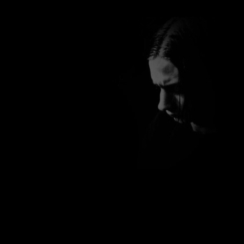 Lost Inside – Four walls and a restless shadow