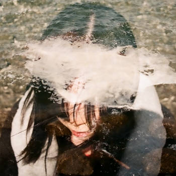 llll – ふと全て夢と知った Feat.あの from ゆるめるモ！