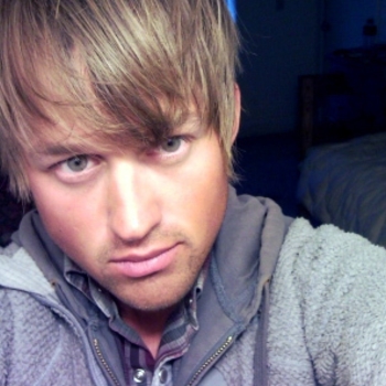 Luke Conard – Somebody That I Used To Know