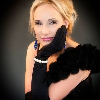 Lyn Stanley – You Go To My Head