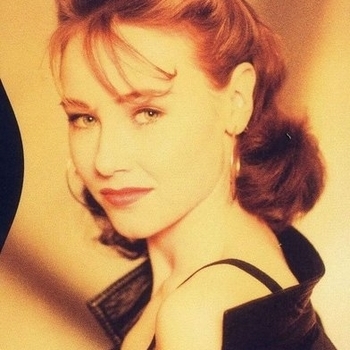 Melanie Bender – Emergency