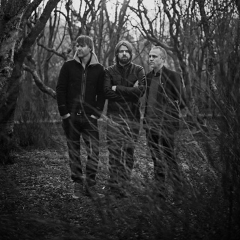 Mono Town – Peacemaker