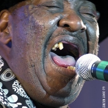 Magic Slim – Early Every Morning (Саундтрек из фильма "Любовная лихорадка / A Love Song for Bobby Long")