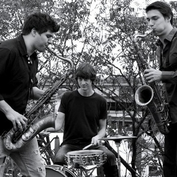 Moon Hooch – Give Yourself to Love