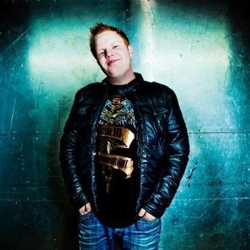 Marcus Schossow – Mr White (Original Mix)