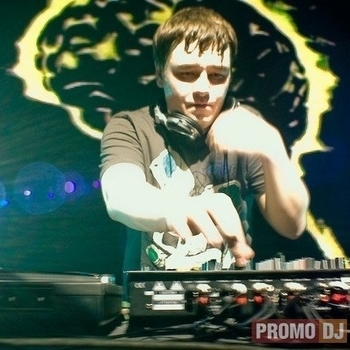 Marqus – Close Your Eyes