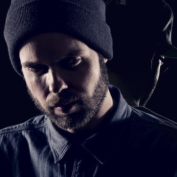 Maximono – Charmain