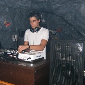 Miguel Bastida – Sunday Picnick (Original Mix)