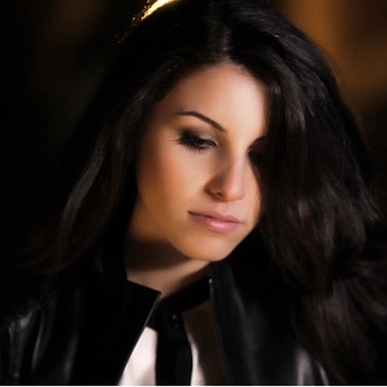 Micaela – Fuoco e cenere