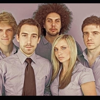 Malbec – Blue (Музыка из фильма "Девушка моего лучшего друга / My Best Friend's Girl")
