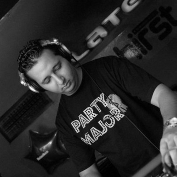 Mohamed Ragab – Sharm (Hady Tarek Sunrise Remix)