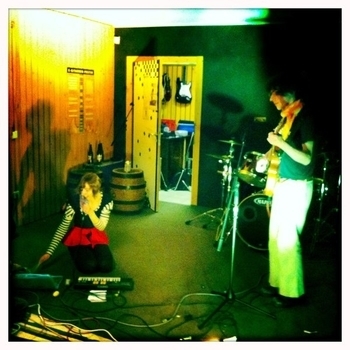Mumbles – Fire Danse