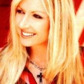 Martha Munizzi – Wrap Me In Your Arms