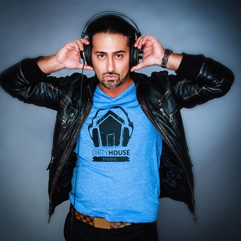Momo Khani – Lecture (Deep by the Lake Extended Mix)