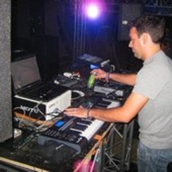Man Machine – Rapture Reef (Progressive Techno Trance Remix)