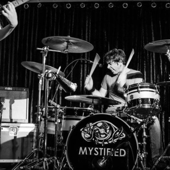 Mystified – Lower  Для загрузки воспользуйтесь ссылкой - http://musvkontakte.ru/Mystified.html