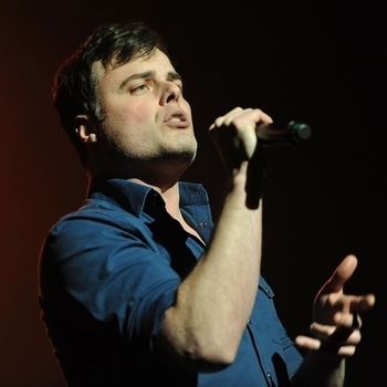 Marc Martel – One Beat from a Heartbreak (Live)