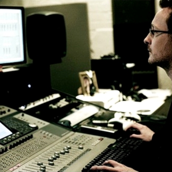 Nick Arundel – Arkham City Main Theme