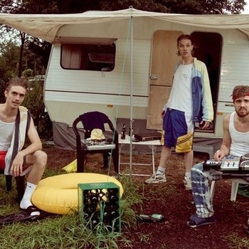 Kensington – Safe (Nobody Beats The Drum Remix) (Nobody Beats The Drum Remix)