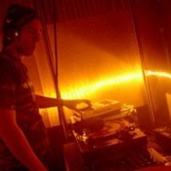 N.Phect & Dizplay – Bot Funk