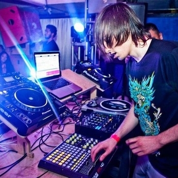 PatrickReza – Fly
