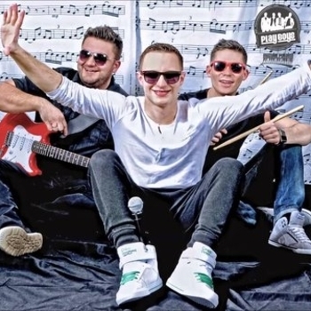 Playboys – Dotykać, Całować