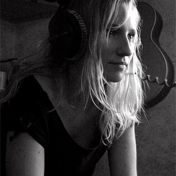 Poloroid – So Damn Beautiful (Chris Coco Mix)