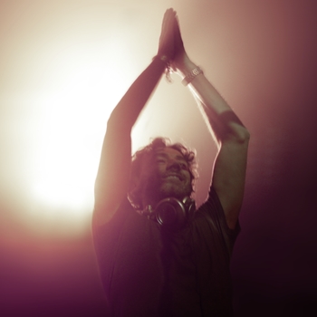 Clockwork – Perfect Storm (Clockwork Remix)- Benny Benassi & Pink is Punk *Preview* [Out Dec 11th]