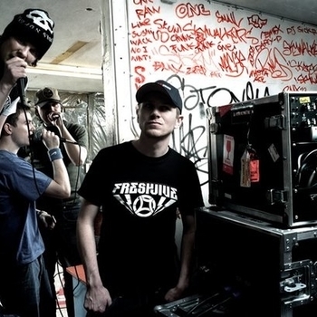 YKZ – NO FRONTIN'(QUARASHI MIX)