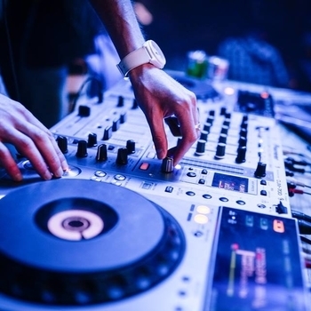 Qwerty – dnb