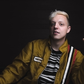 Robert DeLong – Few Years Make