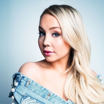 RaeLynn – Insecure