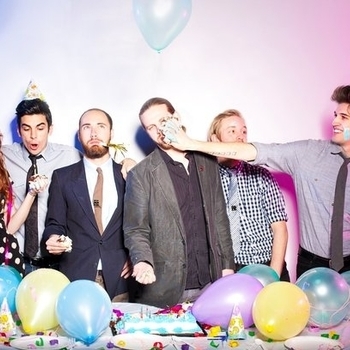 Royal Teeth – Pick Up the Phone
