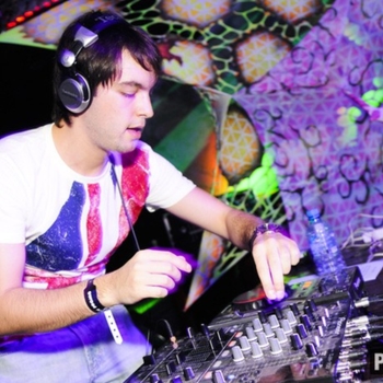 Rainbow Addict – Hide Me From The City Lights