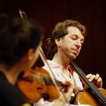 Robert Cohen – Cello Suite No. 3 in C Major, BWV 1009- I. Prelude (мелодия из сериала "Сотня" / "The 100") (2 сезон)