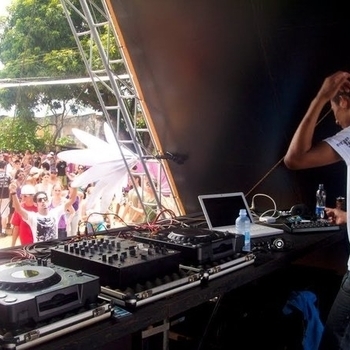 Gotye – Somebody That I Use To Know (Radioactive Project Remix)