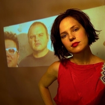 Venus Hum – Hummingbirds