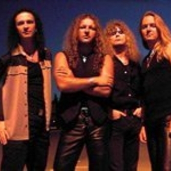 Valley's Eve – Dark Shadows on the Wall