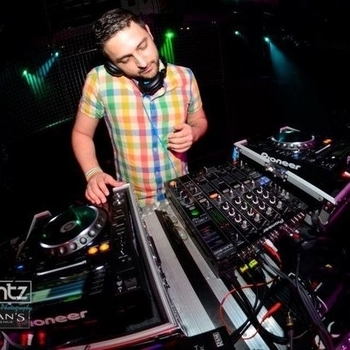 Wuki – Sunshine (My Girl) (Galantis Reshine)