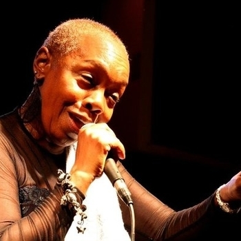 Zakiya Hooker – I Want To Hug You
