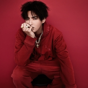 Kris Wu – Selfish (Antares 2018)
