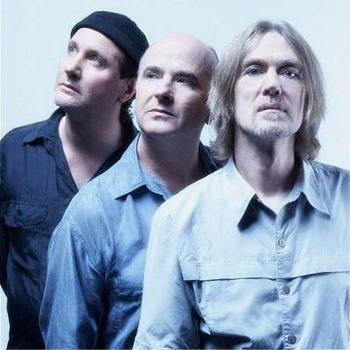 Systems In Blue – Take It Like A Man (Melange Bleu 2017)