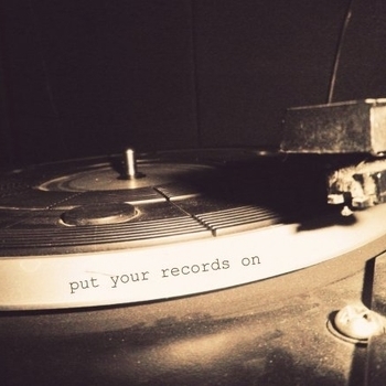 Grace Bernicker – Put Your Records On (2019)