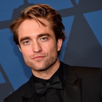 Robert Pattinson – Lullaby
