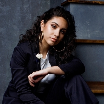 Alessia Cara – Seventeen