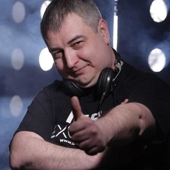 2-4 Grooves – Writing On The Wall (Original Mix)