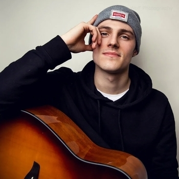 Tom Gregory (Том Грегори)
