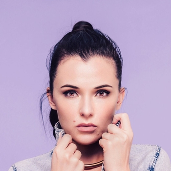 Tom Swoon & Amba Shepherd – Not Too Late (Radio Edit)