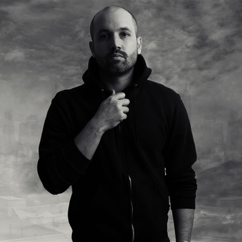 Aron Wright – In the woods
