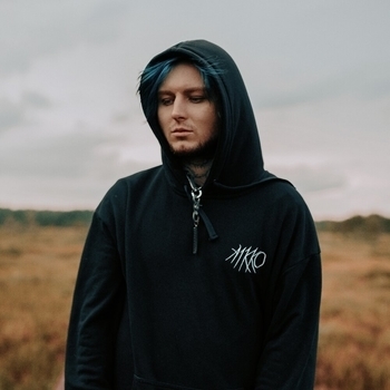 Aikko – Монро